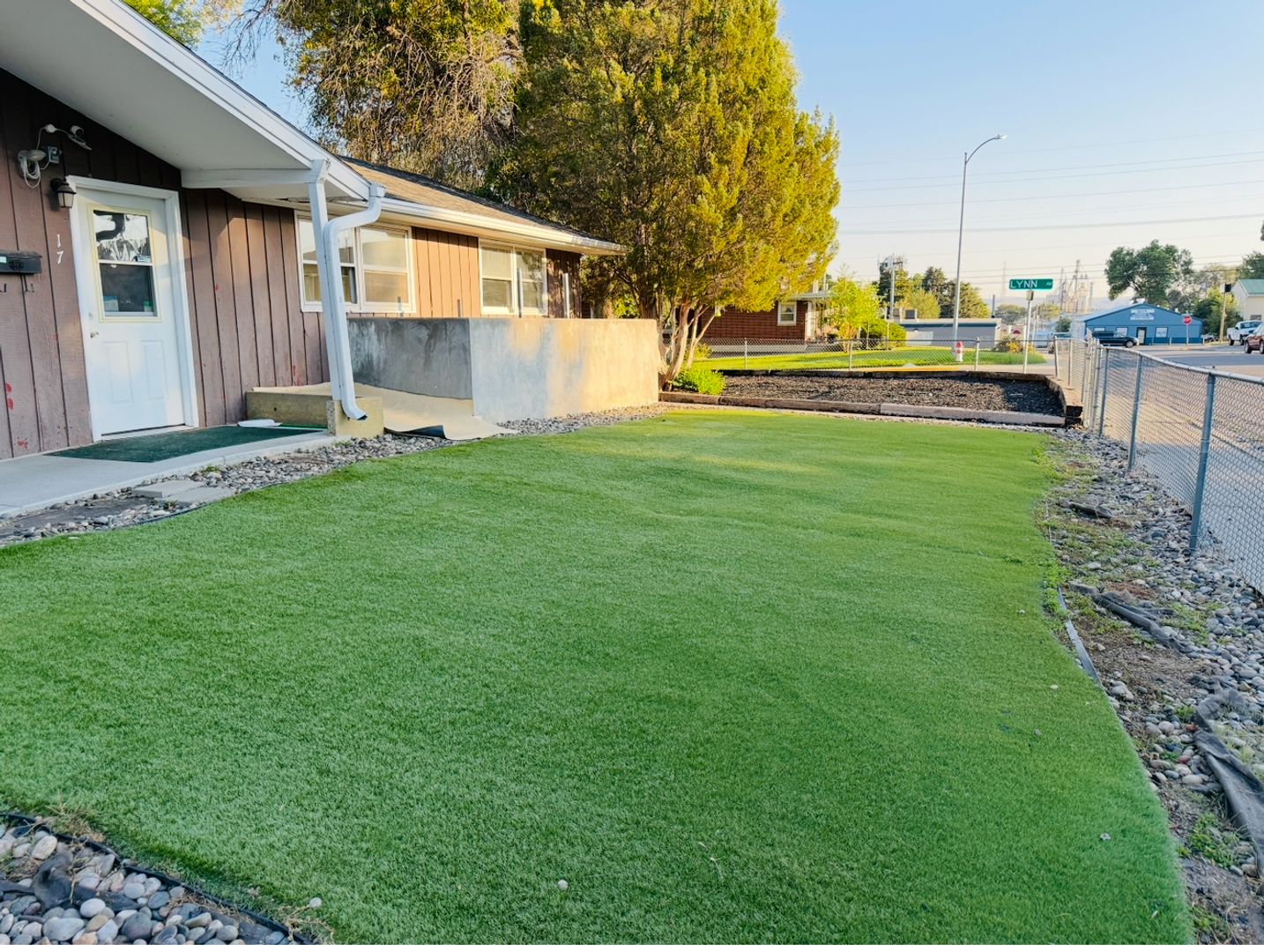 Billings House: 17 14th St. W.