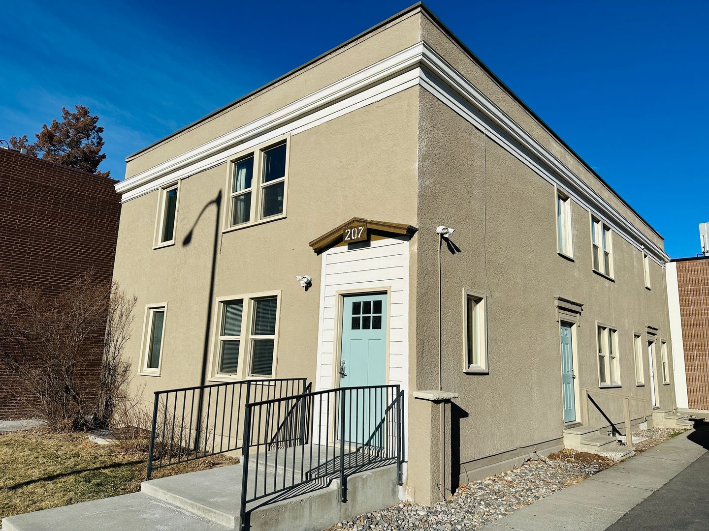 Billings Apartment: 207 North 34th St.