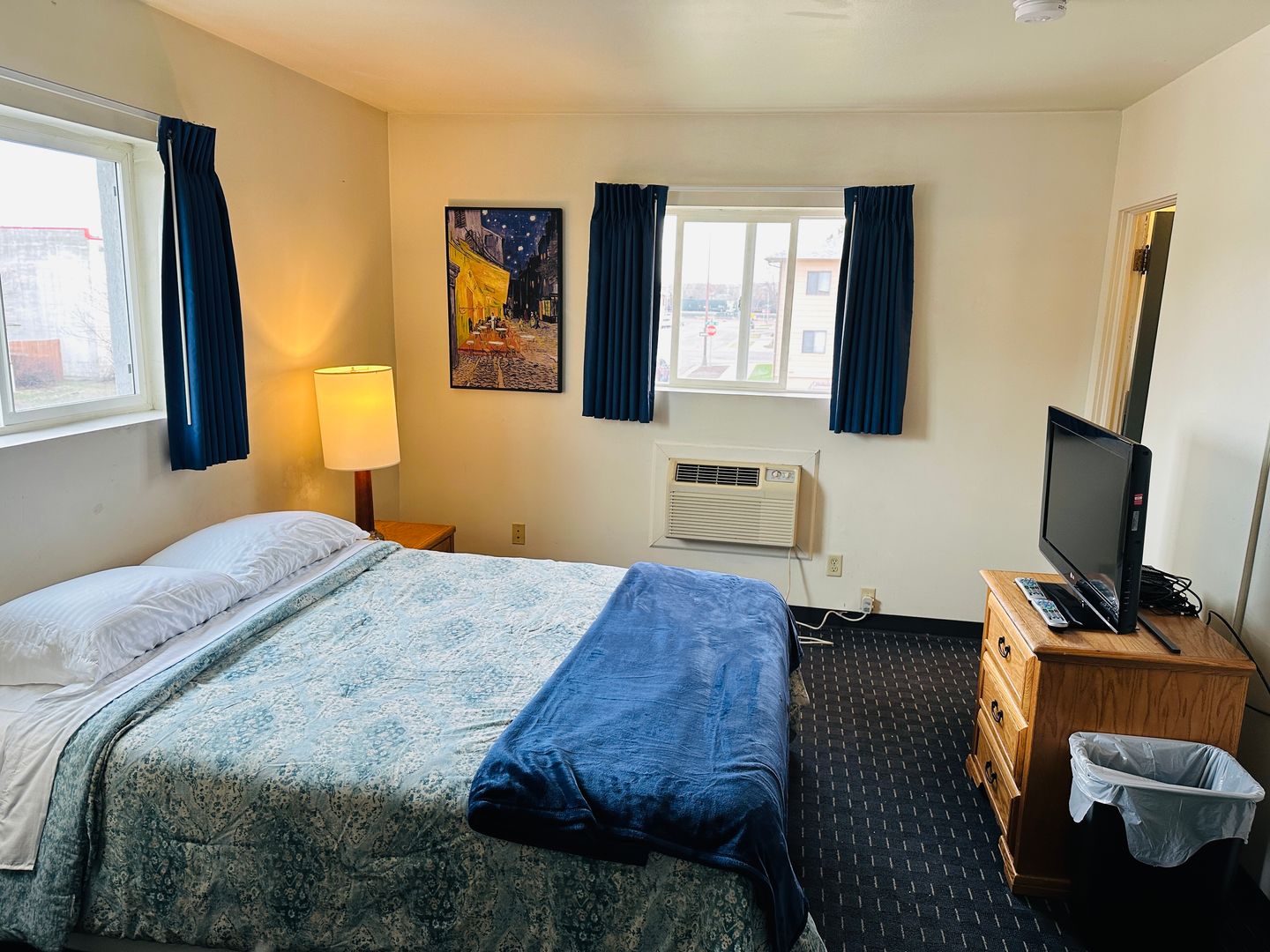 Billings Apartment: 3404 2nd Ave. N. #26