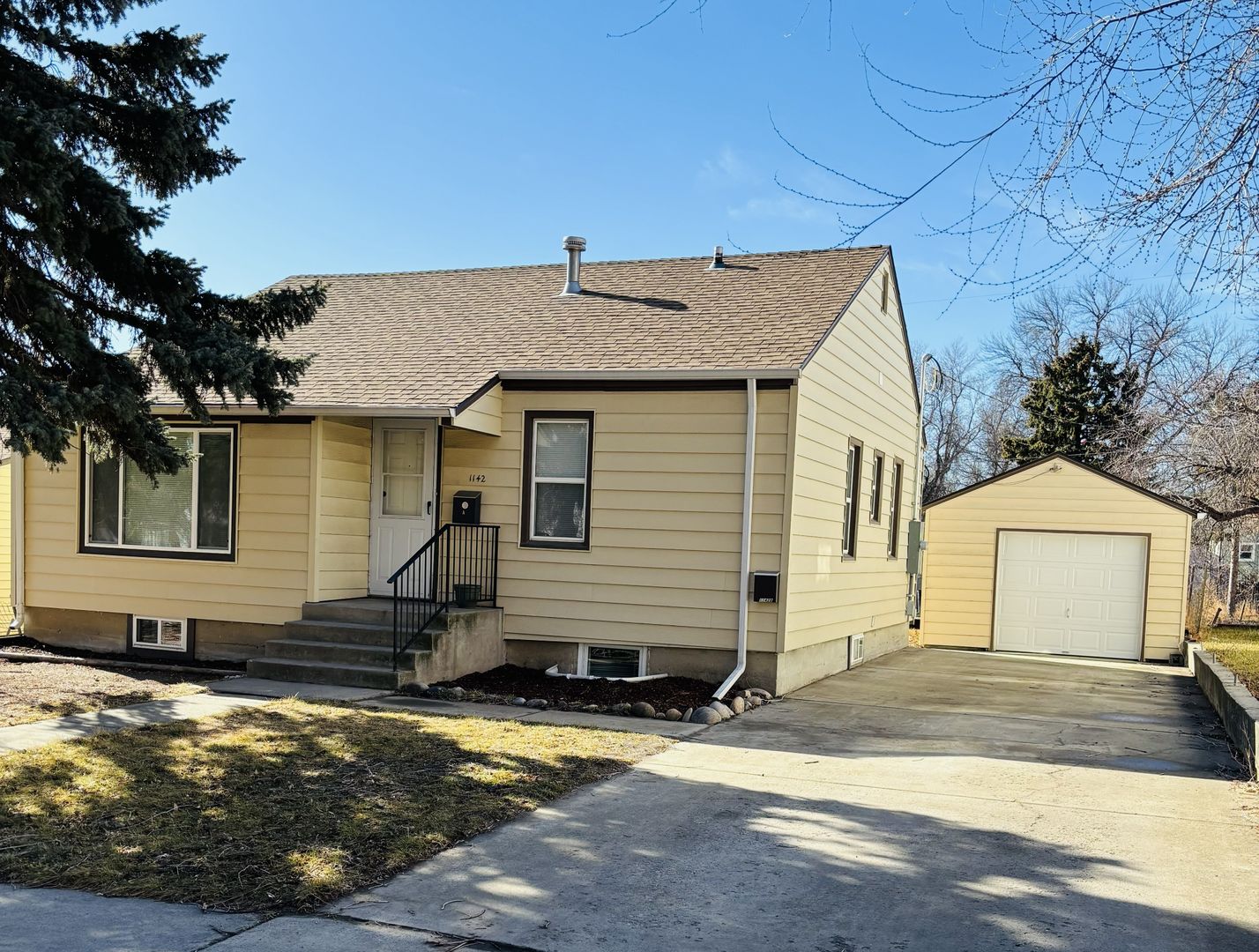 Billings Apartment: 1142 N 24th St