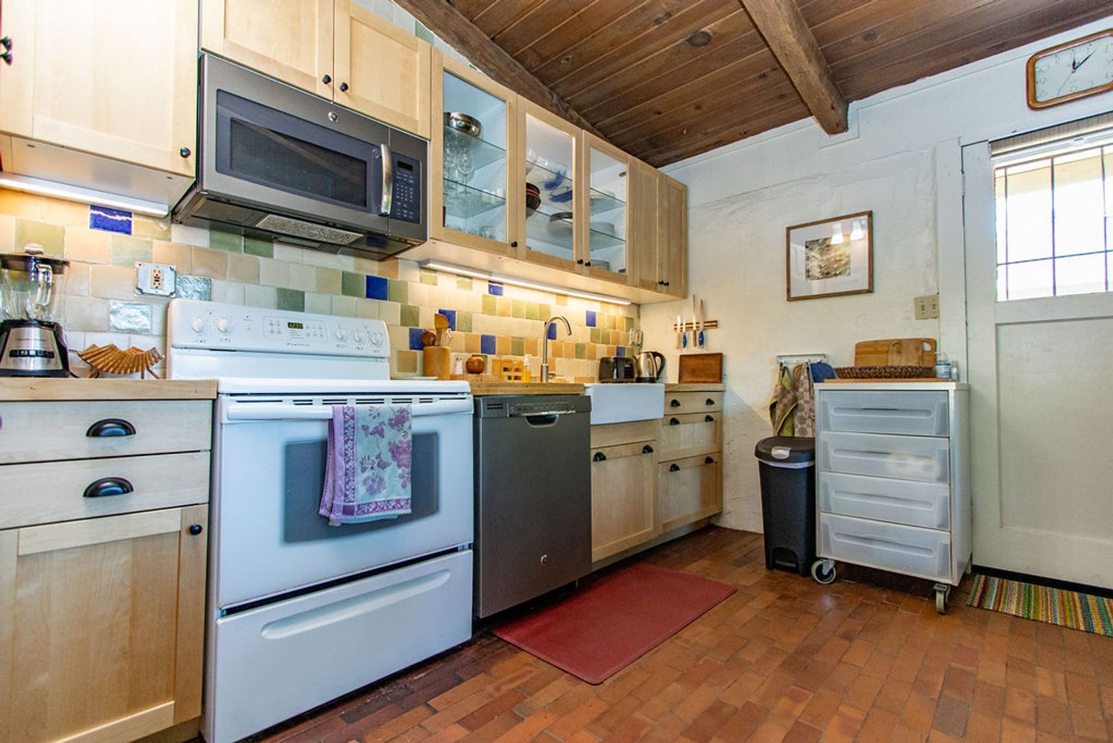 Modesto Apartment: 1024 Hackberry Avenue