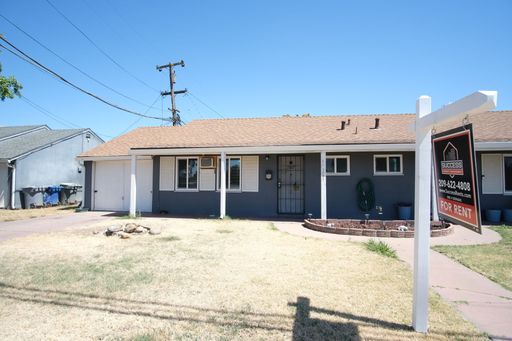 Limited-Time Offer: Lease this property and receive $300 off your first full month’s rent – photo 1