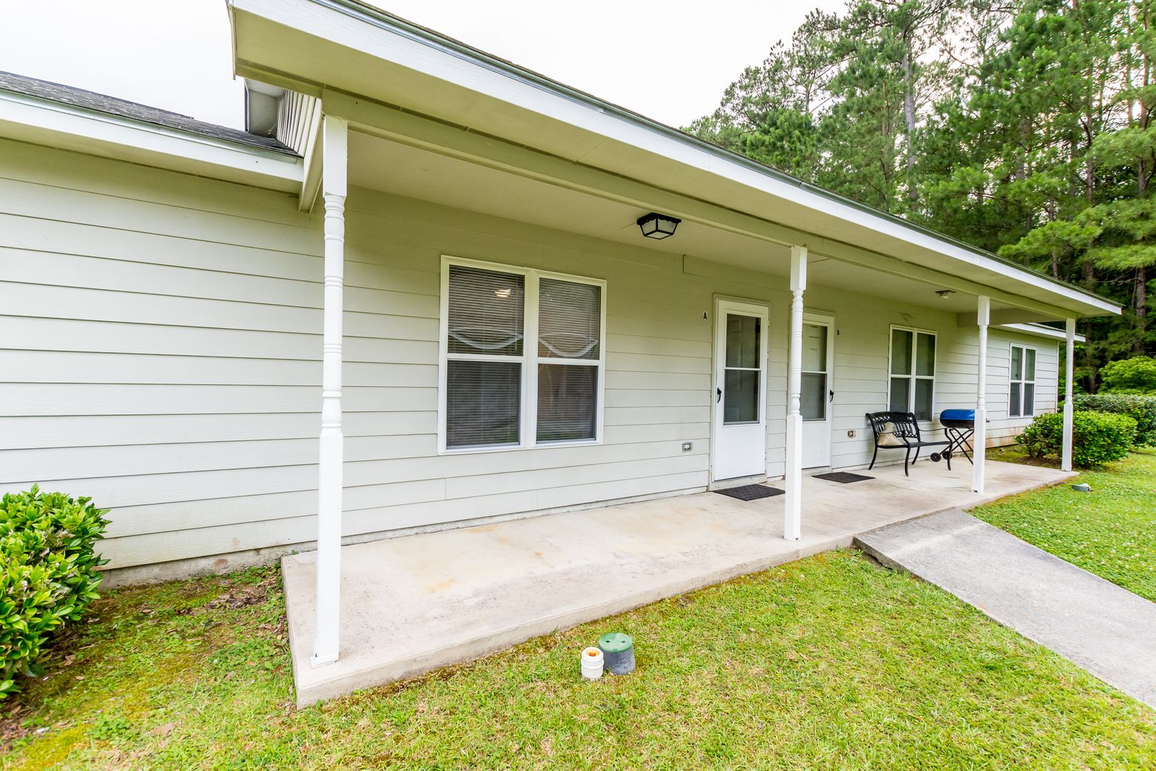 Jacksonville Apartment: 241 Lakewood Drive