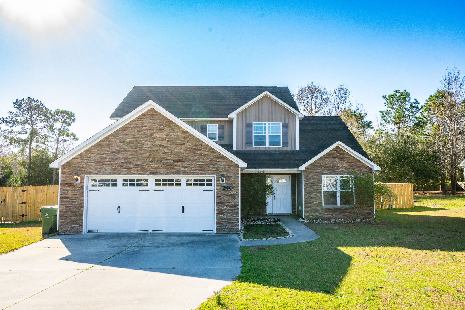 Sneads Ferry House: 240 Everett Yopp Rd