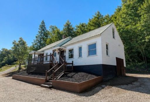 Listing photo thumbnail