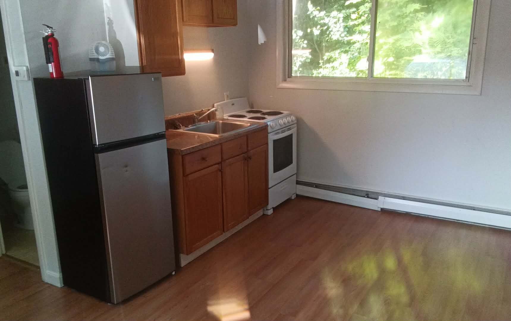 Springfield Apartment: 2 Linhale Drive