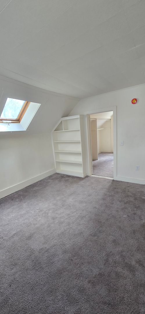 Springfield Apartment: 104 Park Street
