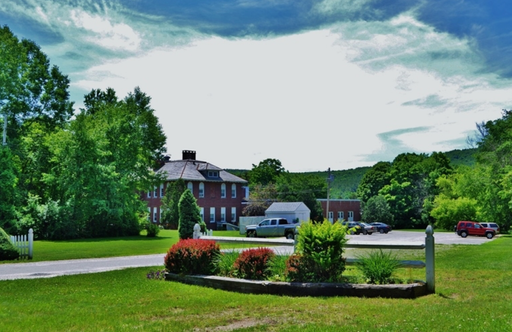 Listing photo thumbnail