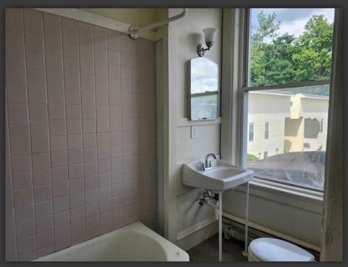 Listing photo thumbnail
