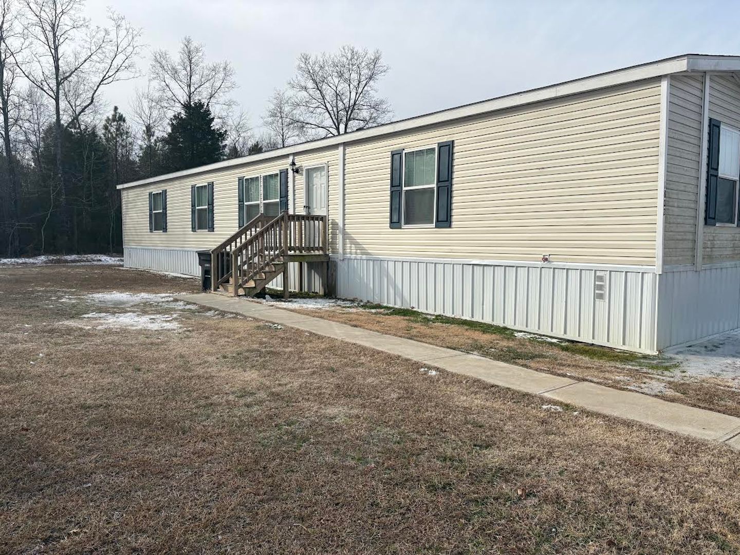 Siler City Apartment: Hampton Village