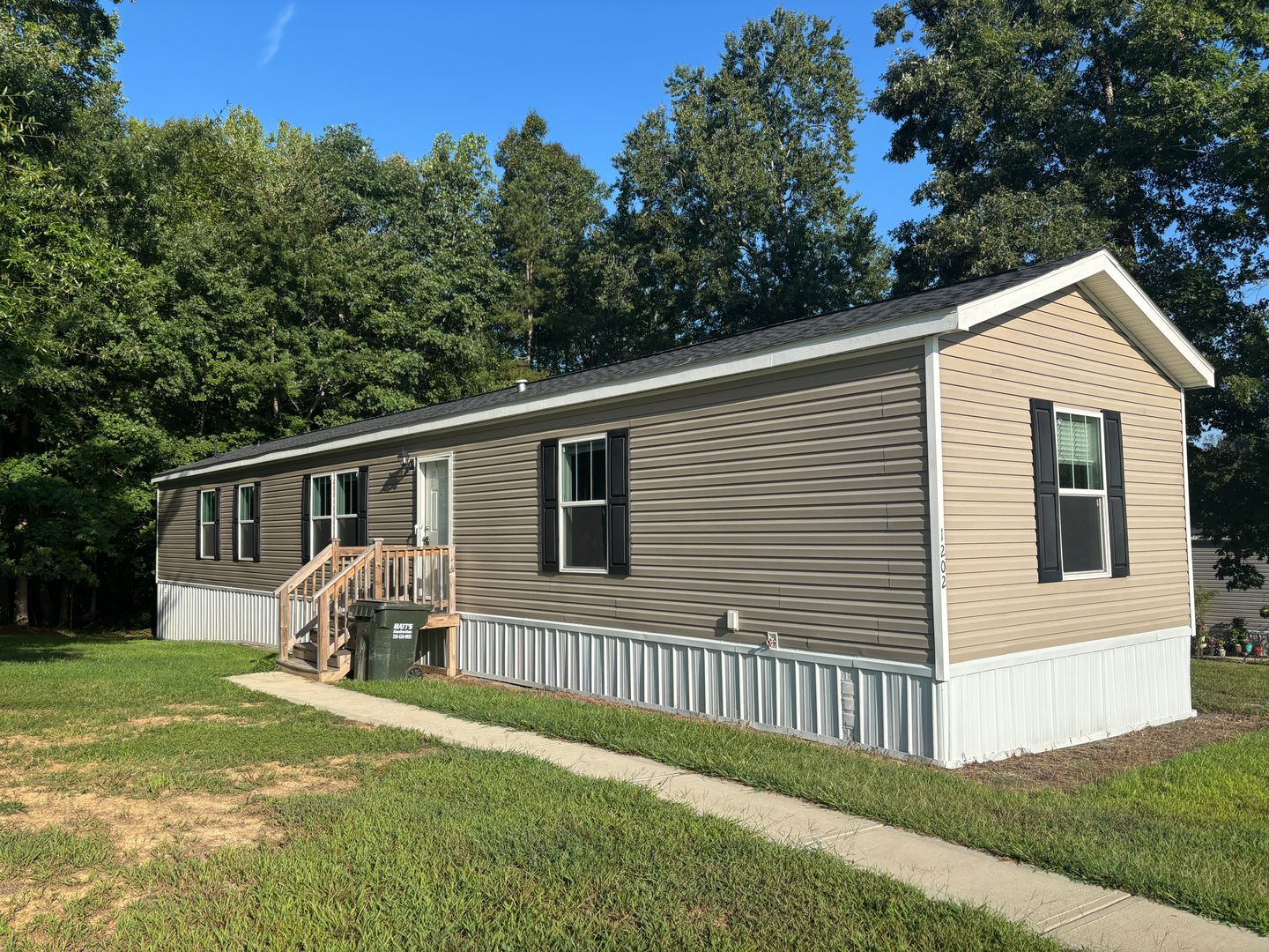 Siler City Apartment: Hampton Village