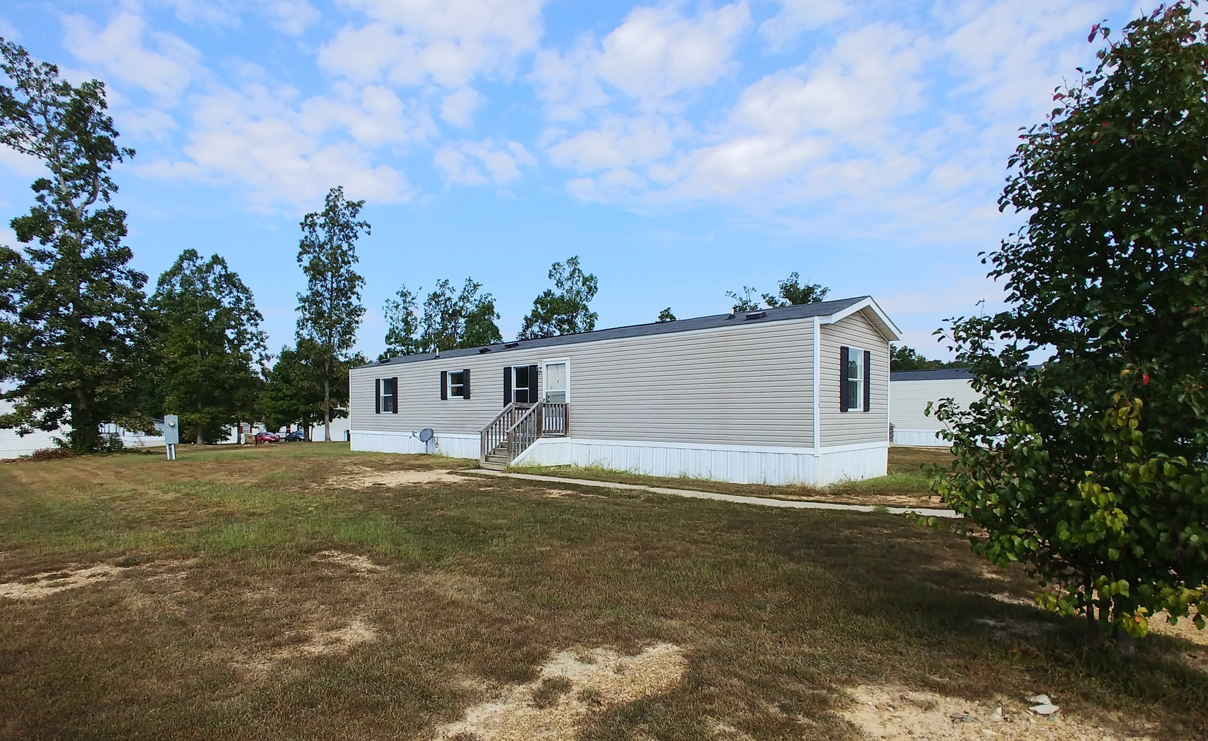 Siler City Apartment: Hampton Village