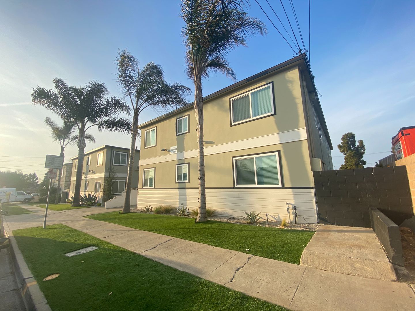 Huntington Beach Apartment: 731 Owen Dr