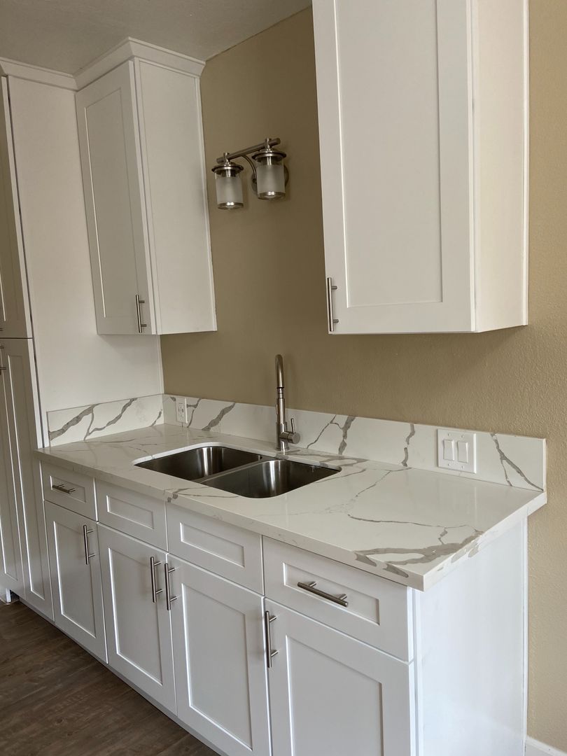 Anaheim Apartment: 119-135 S Fahrion Pl