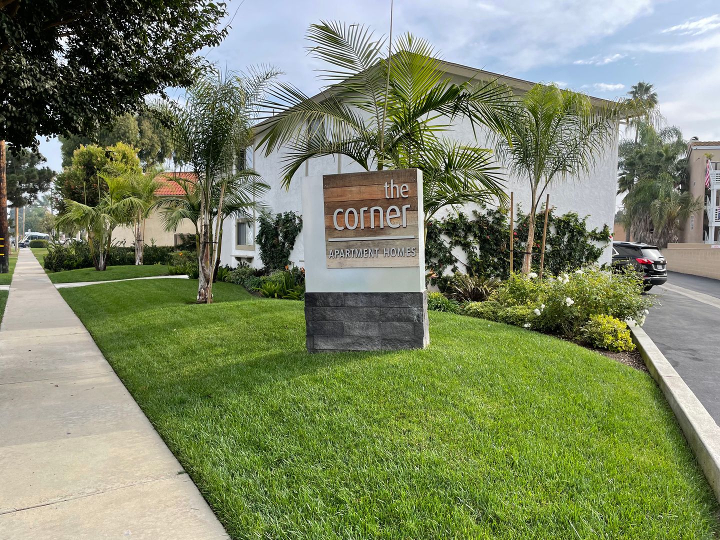 Huntington Beach Apartment: 2520 17th St