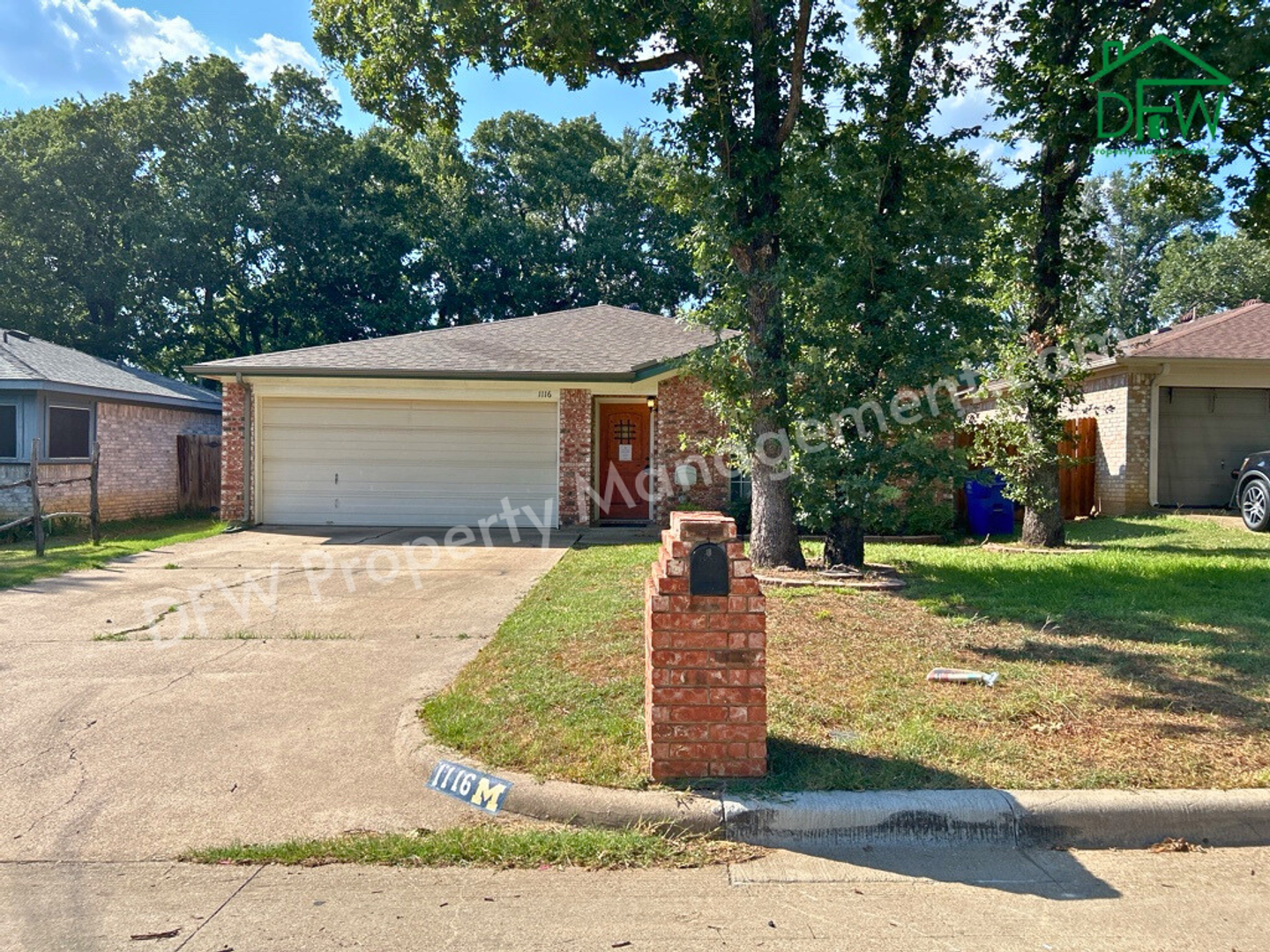 Mansfield House: 1116 Hidden Creek Dr