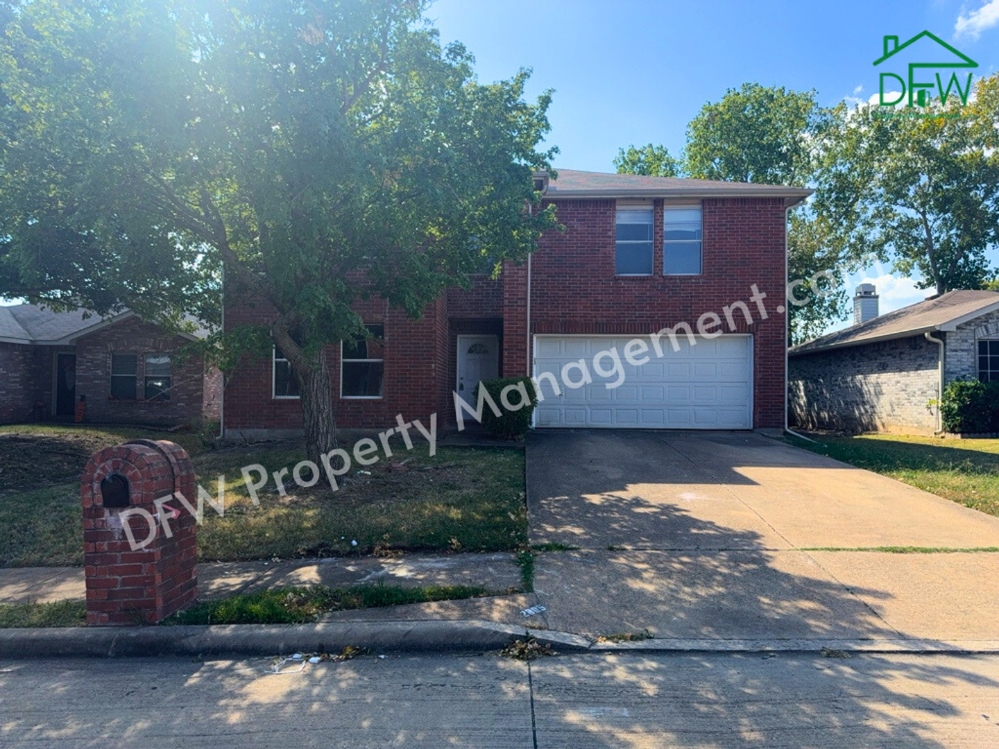 Mesquite House: 2805 Hillside Dr