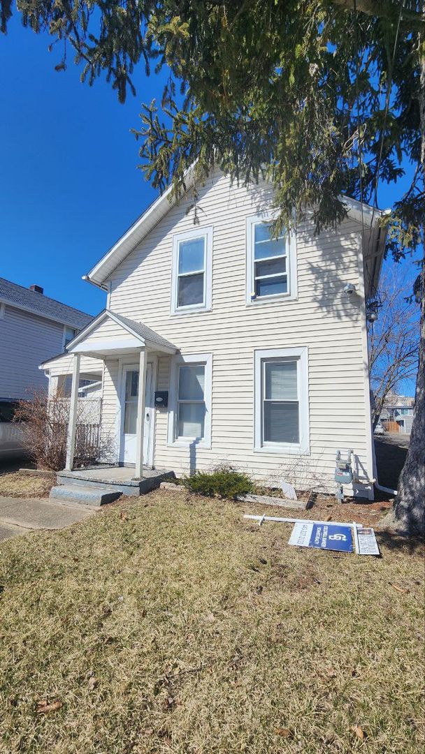 LORAIN House: 1028 W 5TH ST