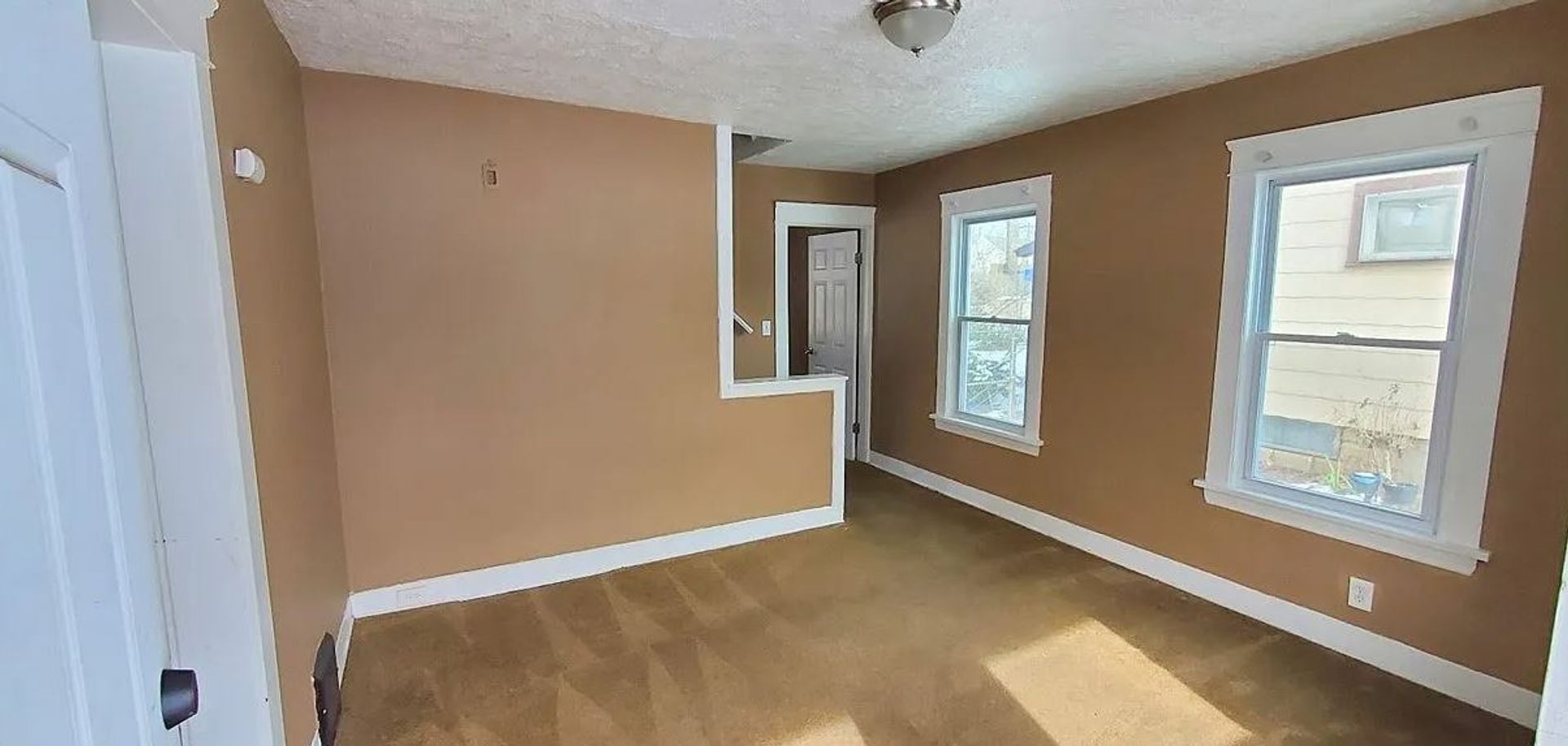 CLEVELAND House: 9609 NELSON AVE.