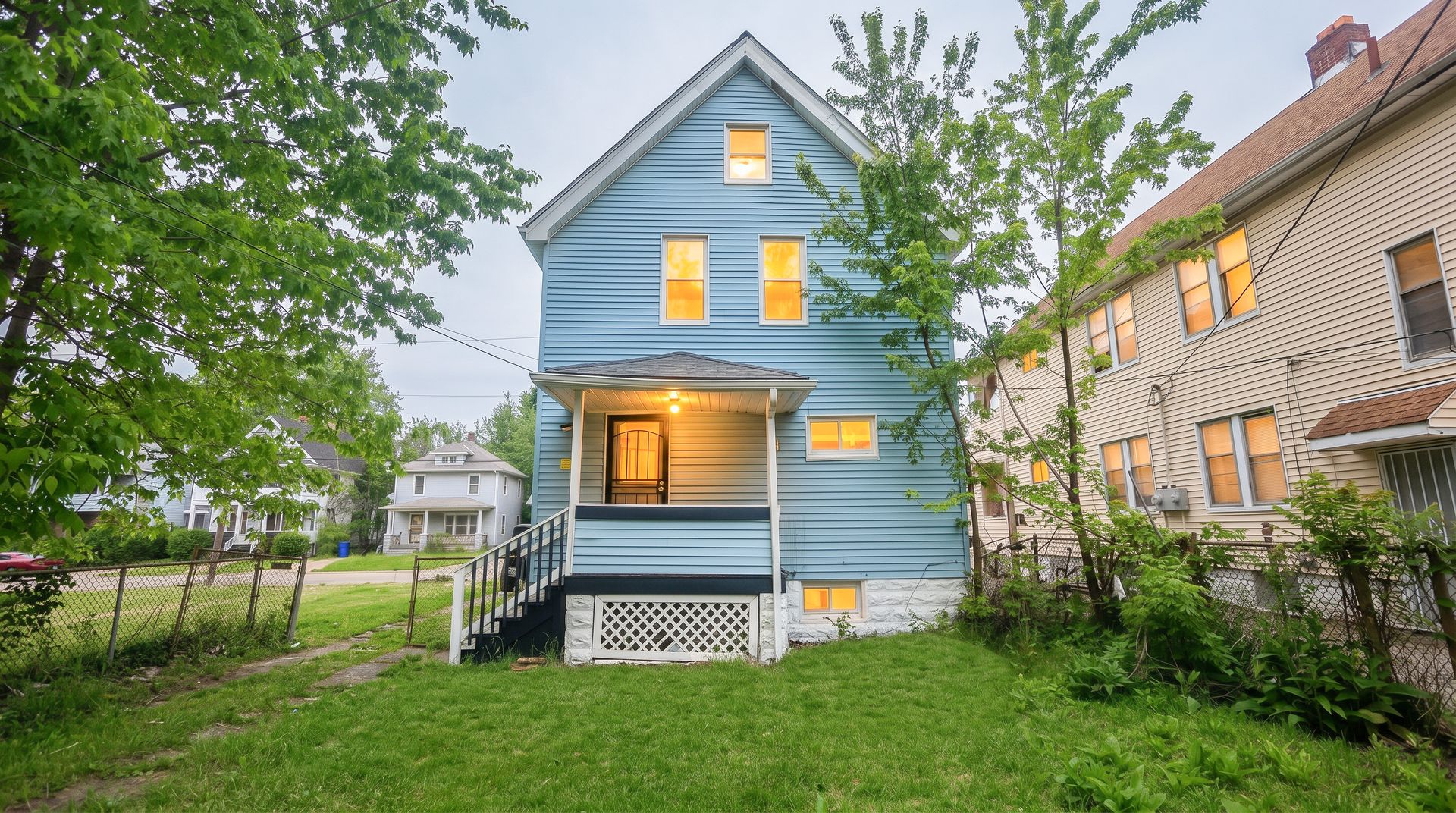 Cleveland House: 13306 Harvard Ave