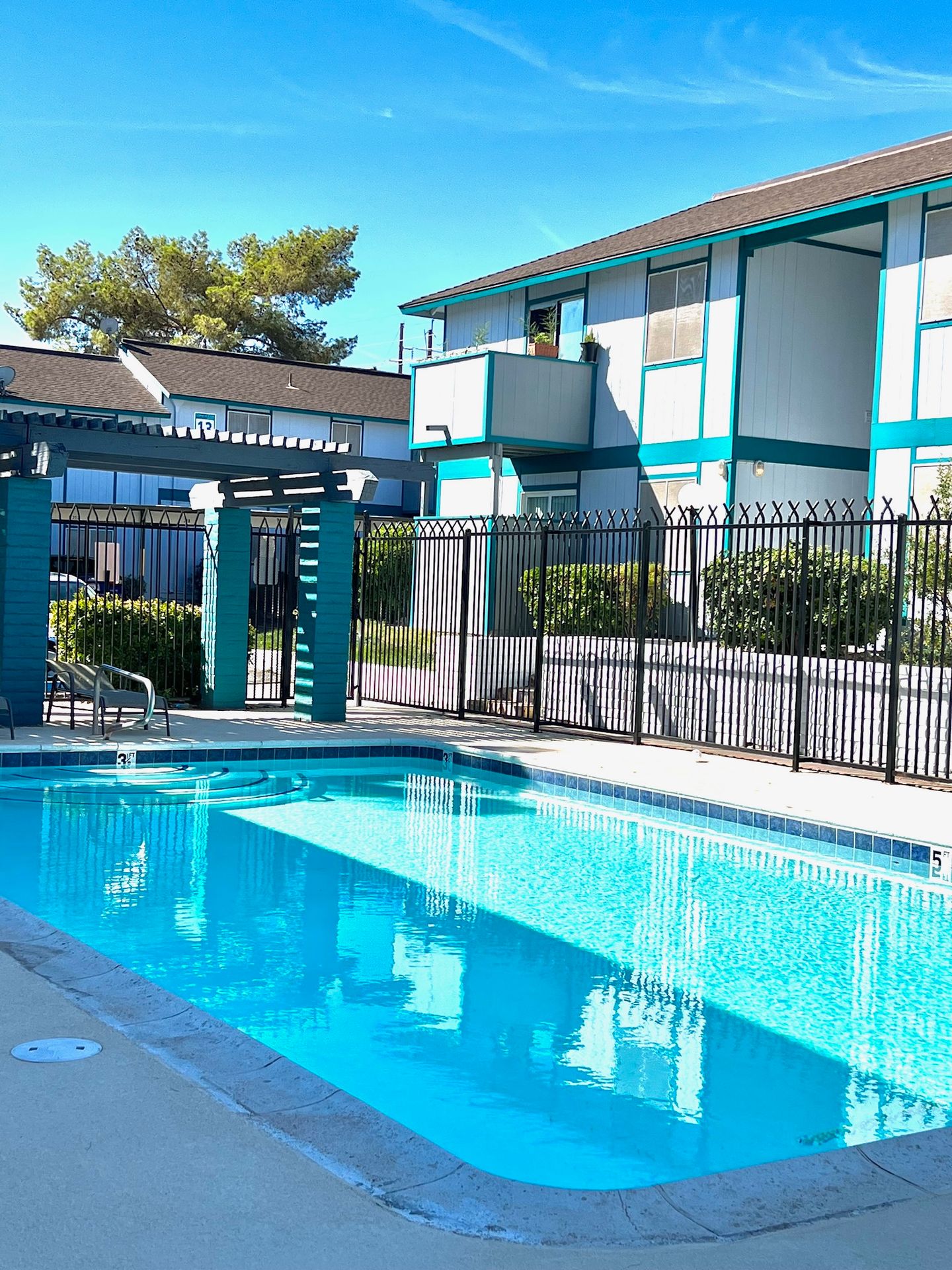 Canyon Club Apartments