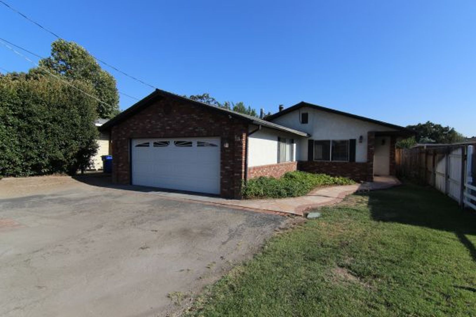 Templeton House: 655 Las Tablas Rd.