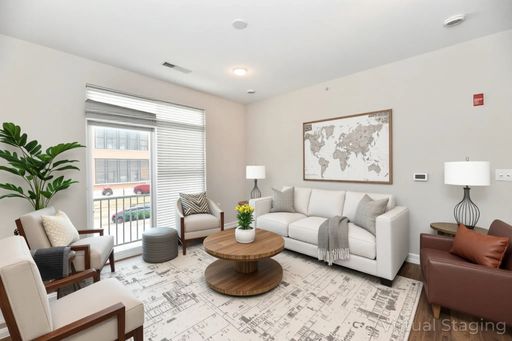 Luxury Apartment in Fountain Square – photo 1
