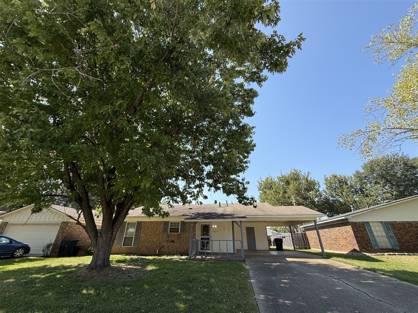 Bossier City House: 4824 Longstreet Pl.