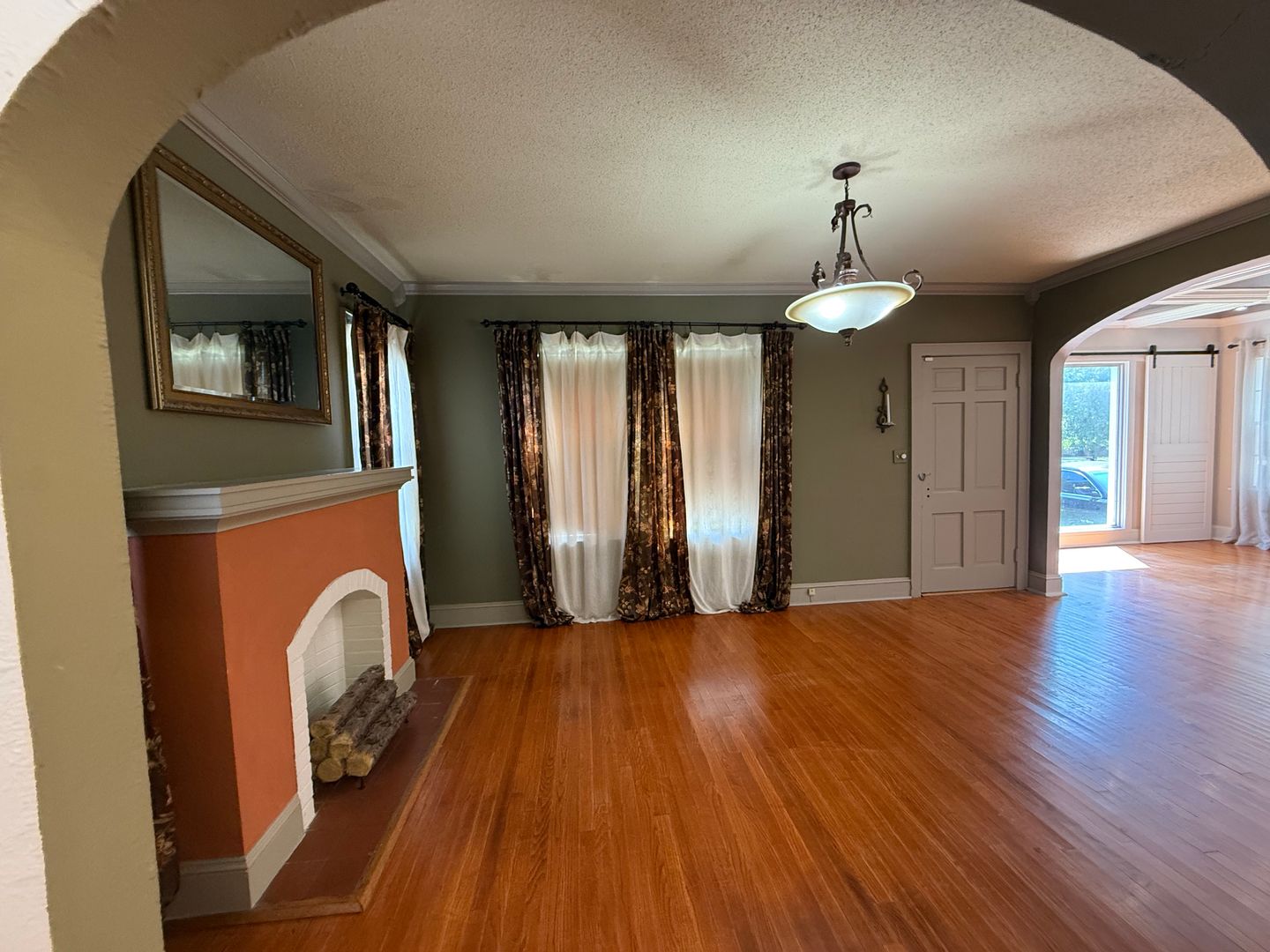 Shreveport House: 302 Boulevard St.