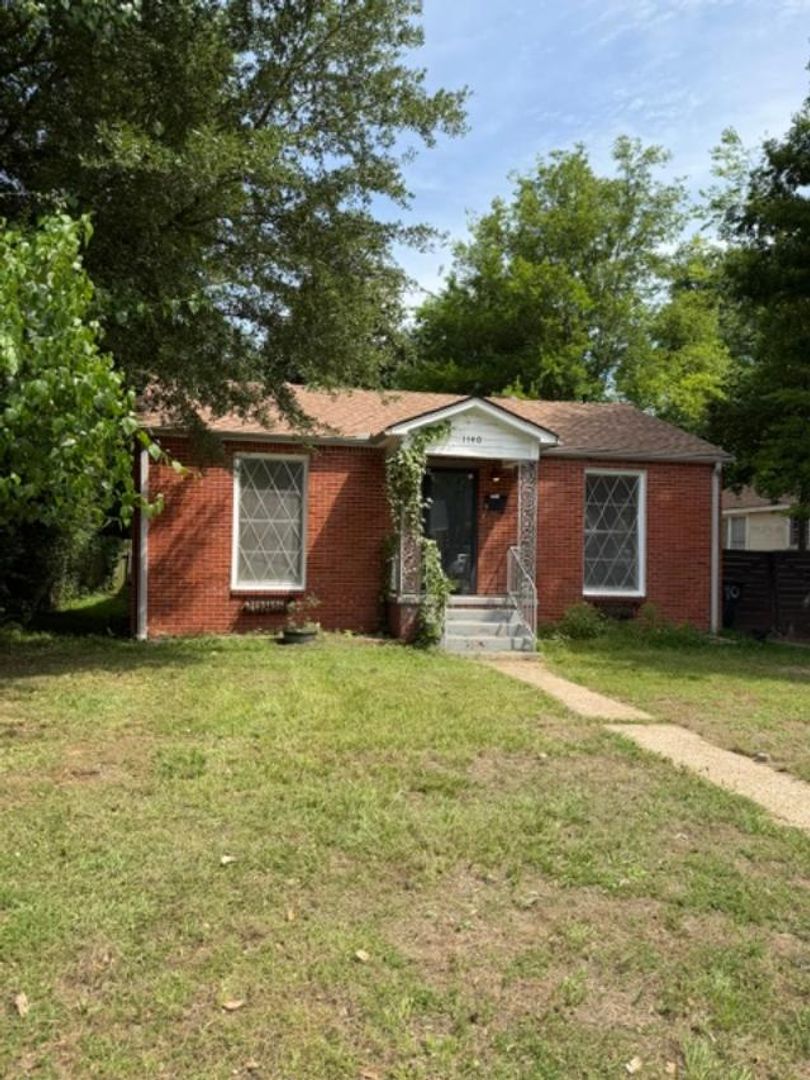 Bossier City House: 1140 Schex Dr.