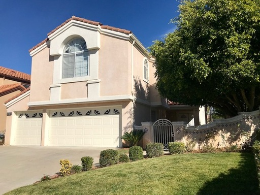 Beautiful home behind the gates in Newbury Park! – photo 1