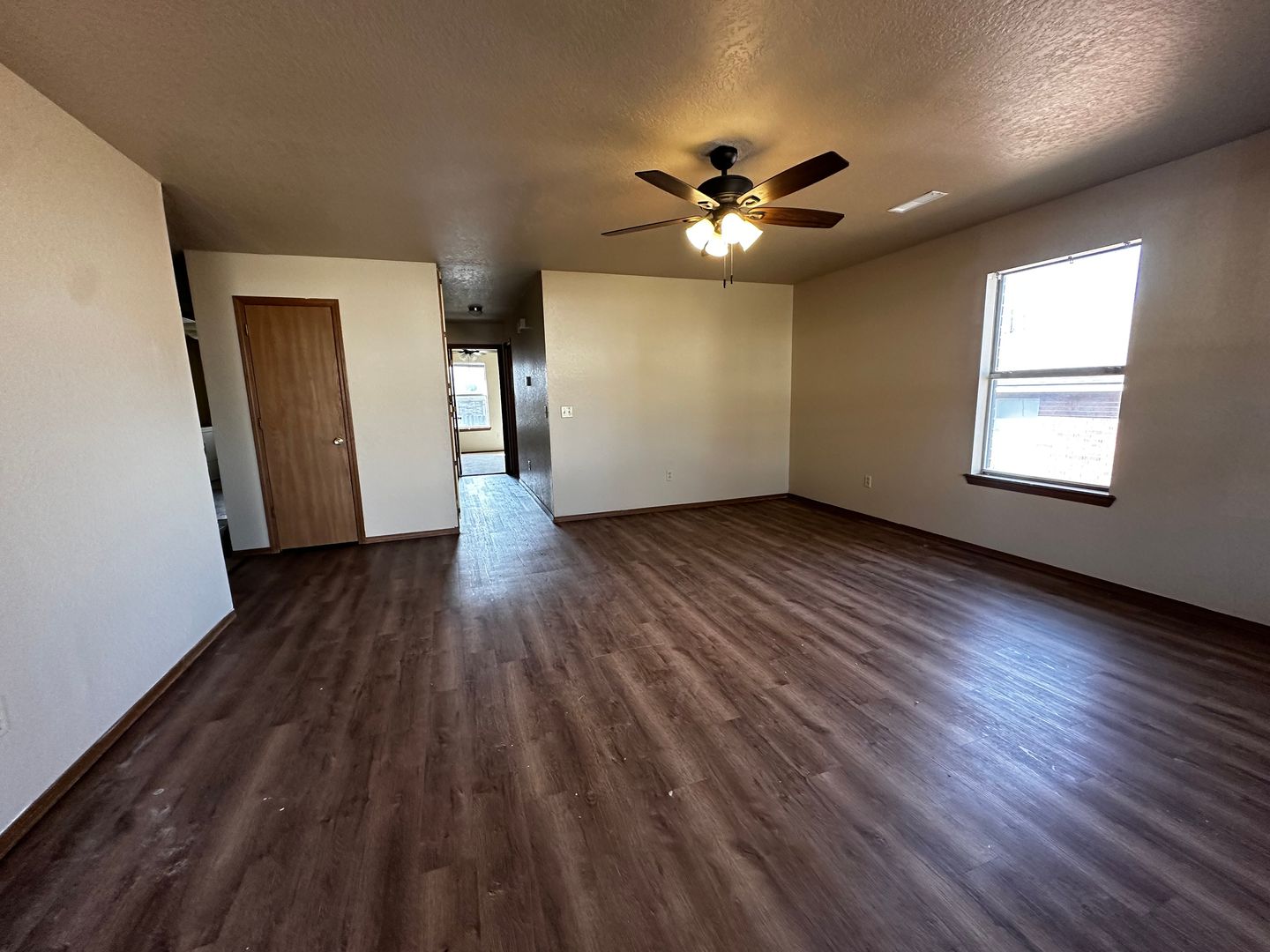 Fayetteville Apartment: Samantha/Yvonne/Sara/Mary