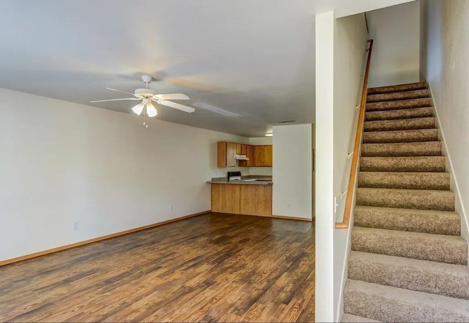 Fayetteville Apartment: W. Pleasant Woods Dr.