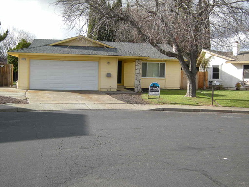 Well maintained home located at the back of a court! – photo 1