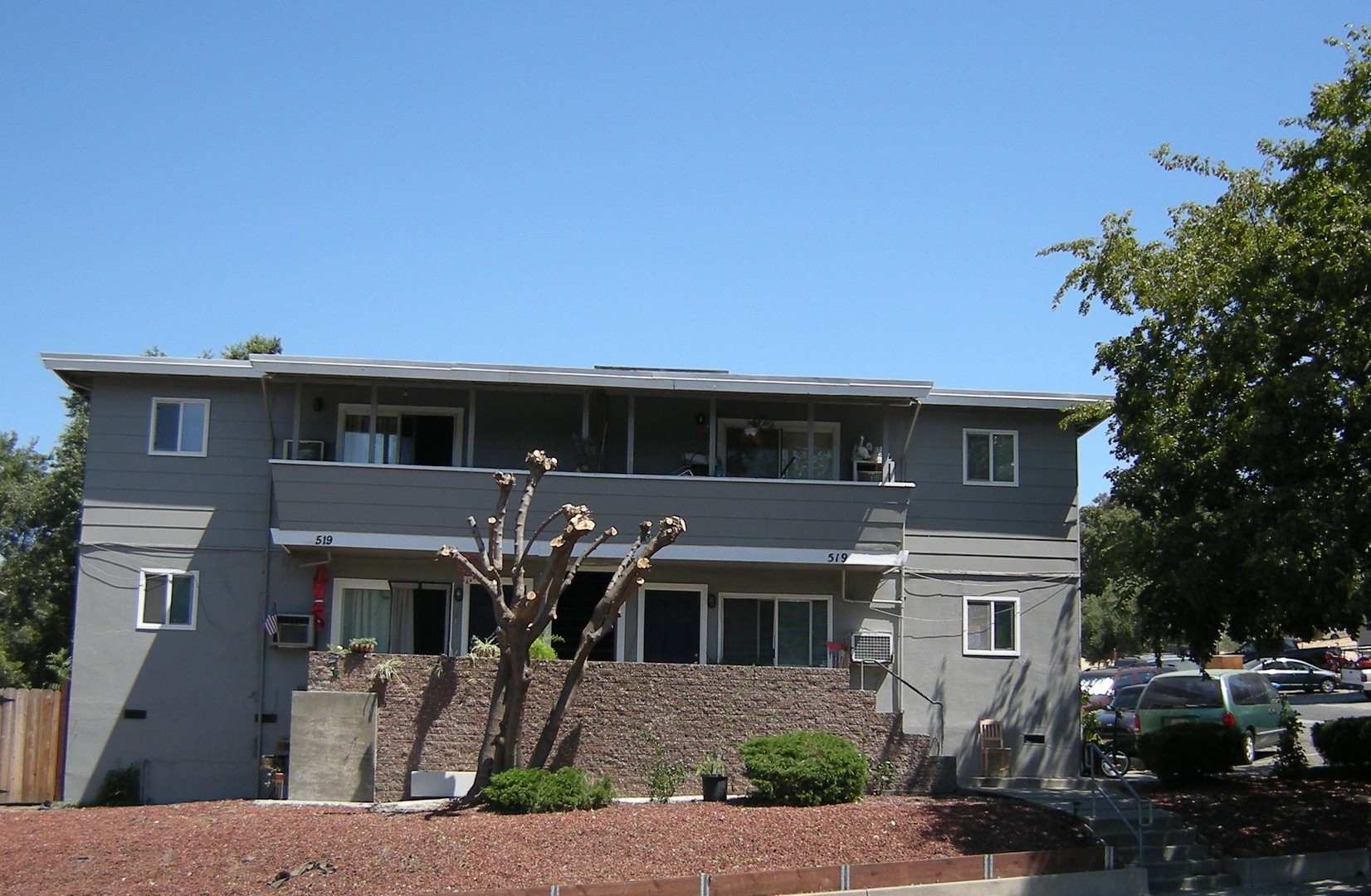 Vacaville Apartment: 519 E. Monte Vista Avenue