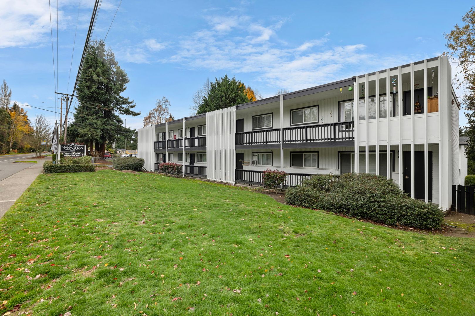 Normandy Park Apartment: 18243 1st Ave S