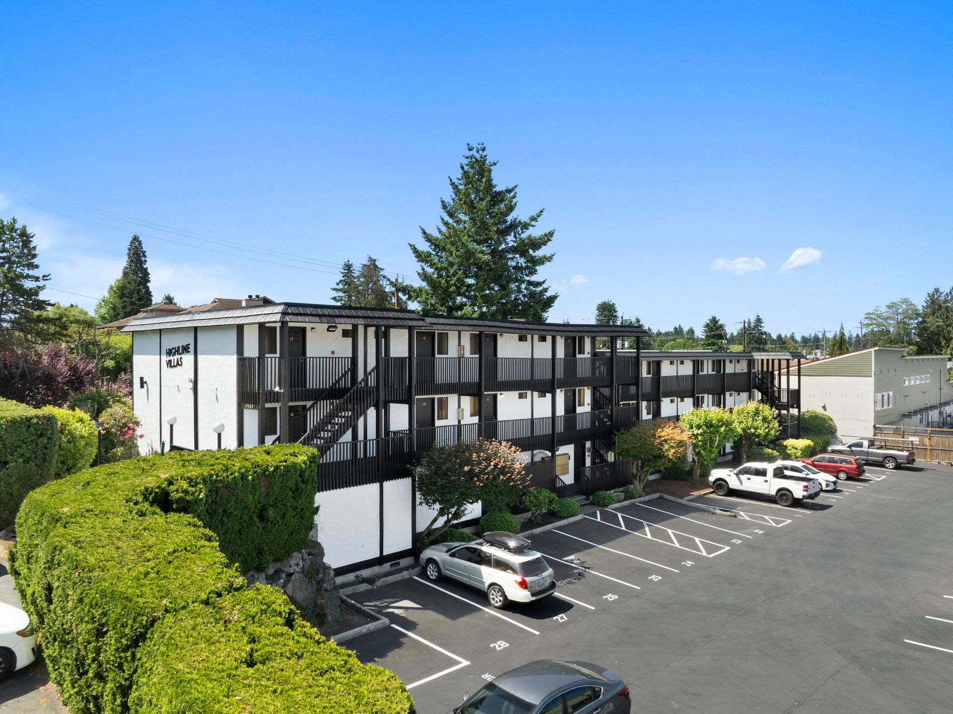 Burien Apartment: 15325 6th Ave SW