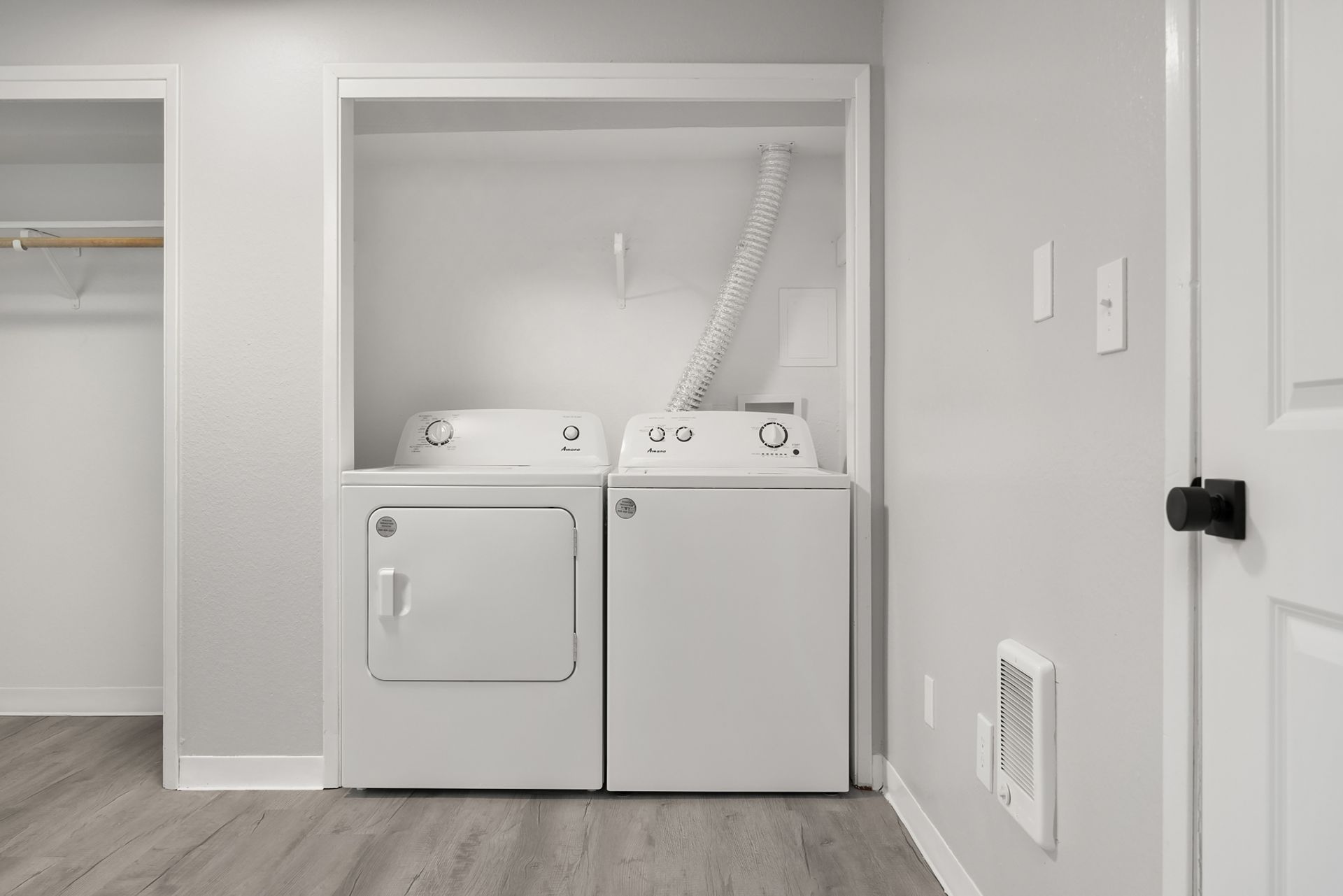 Laundry room at Bridgeport Square (1 of 3)