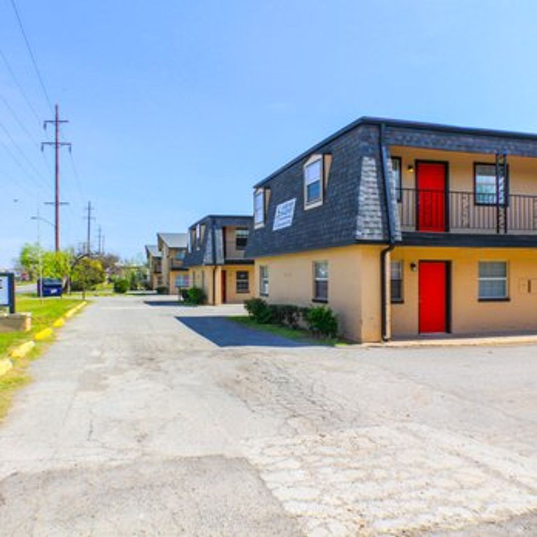 Oklahoma City Apartment: 616 SW 59