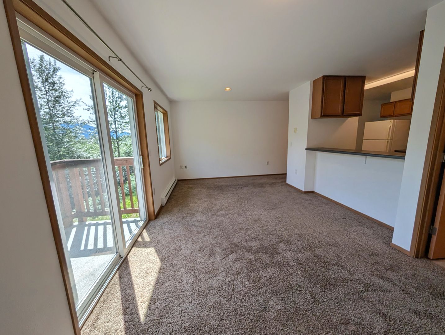 Juneau Apartment: 1925 Davis Ave C1 - D11