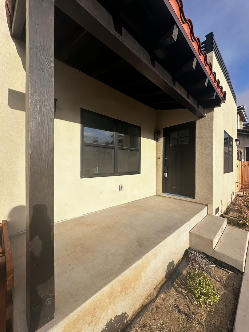 Imperial Beach Apartment: 611 Silver Strand