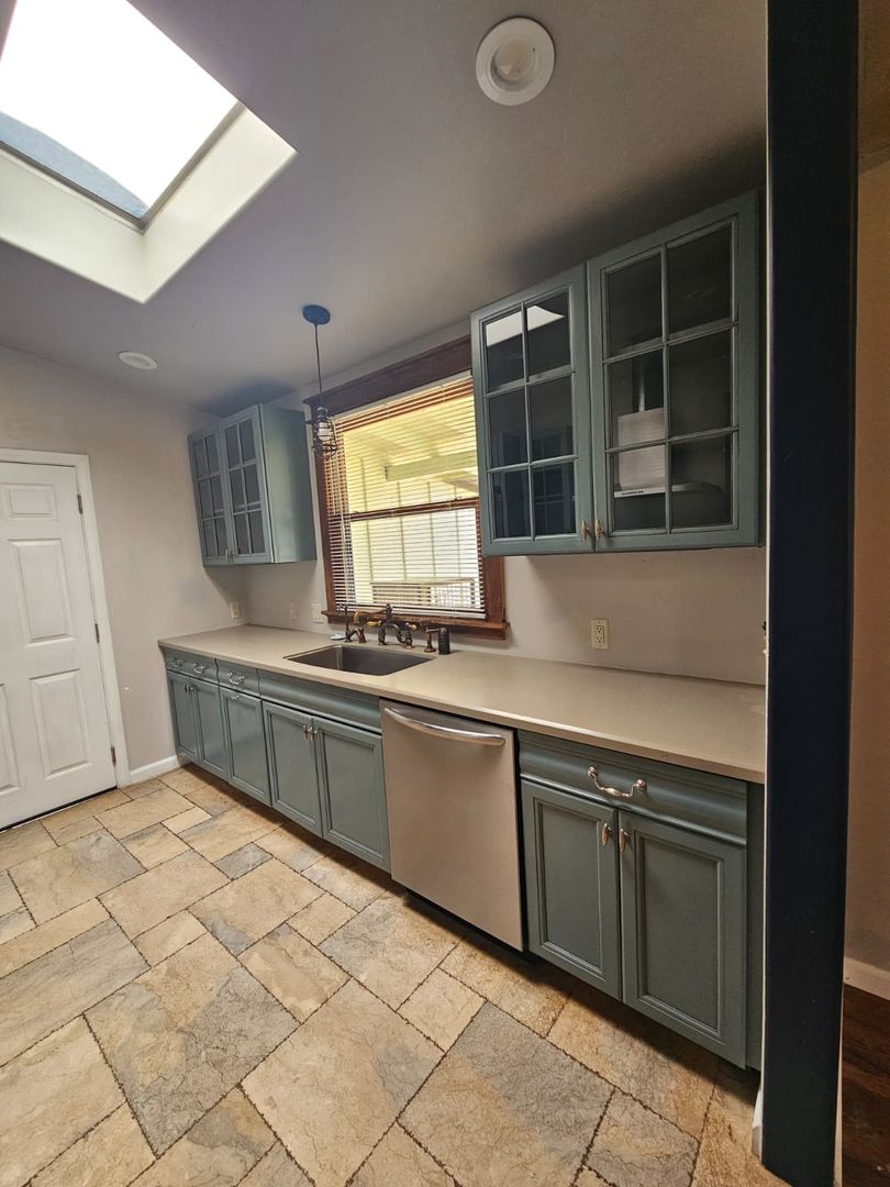 Imperial Beach Apartment: 352 Bonito Avenue