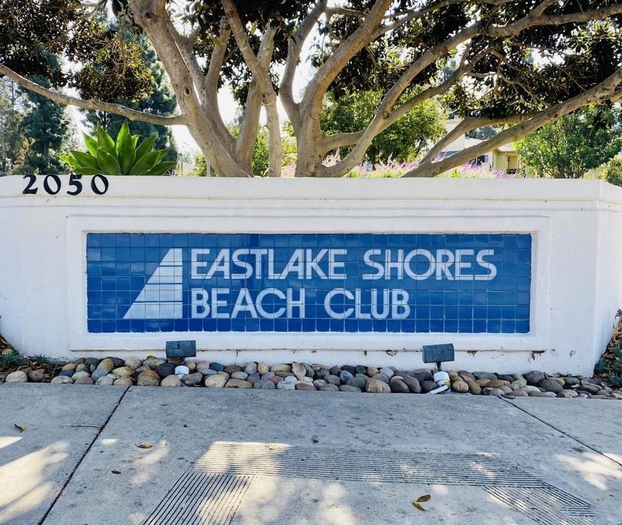 Chula Vista Condo: 2035 Lakeridge Circle #101