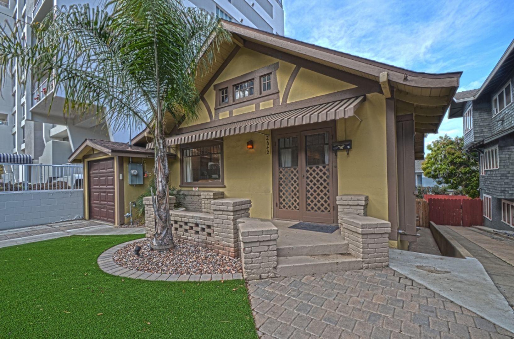 San Diego House: 2642 2nd Avenue