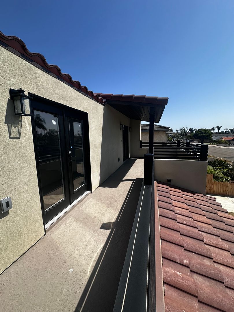 Imperial Beach Apartment: 611 Silver Strand