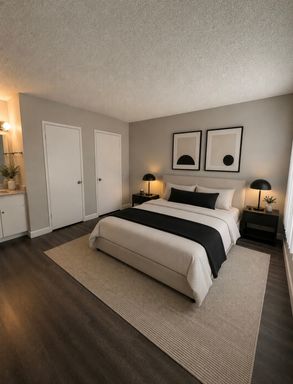 Two Bedroom Dual Vanity – photo 1