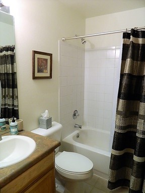 Listing photo thumbnail