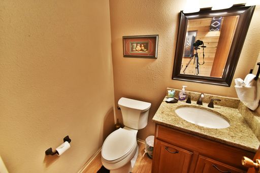 Listing photo thumbnail