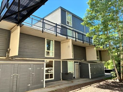 Listing photo thumbnail