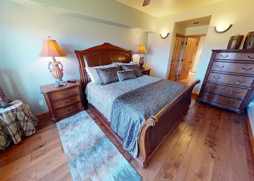 Listing photo thumbnail